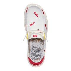 Wendy Embroidered Crawfish
